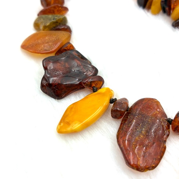 Amber Beaded Necklace and Bracelet Set - Picture 3 of 4